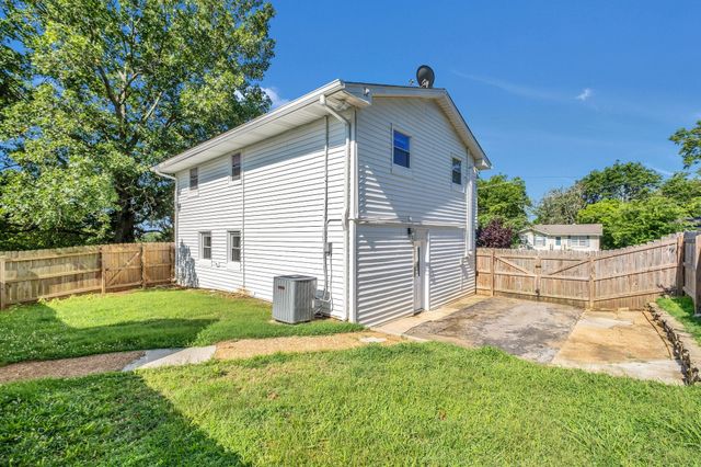 2601 Oakwood Ave, Nashville, TN 37207
