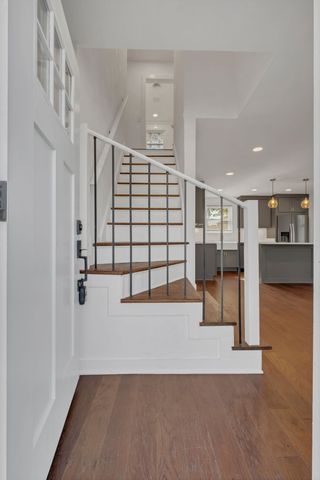 2601 Oakwood Ave, Nashville, TN 37207