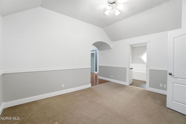 300 W Sawmill Road, Findlay, OH 45840