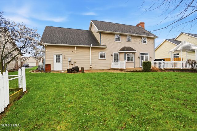 300 W Sawmill Road, Findlay, OH 45840