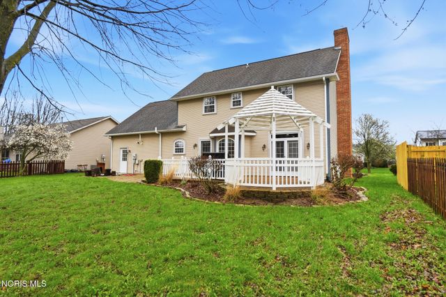 300 W Sawmill Road, Findlay, OH 45840