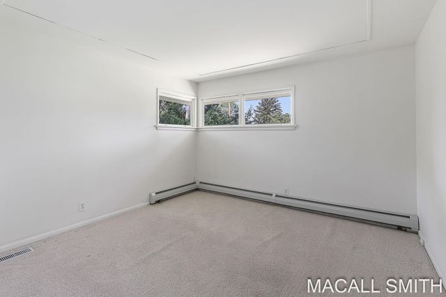 339 Wildwood Drive, Holland City, MI 49423