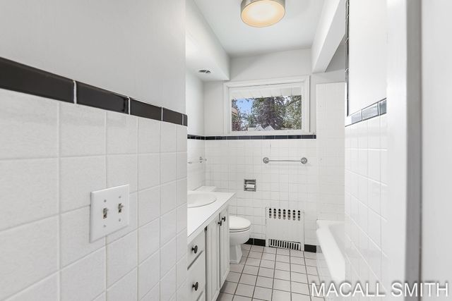 339 Wildwood Drive, Holland City, MI 49423