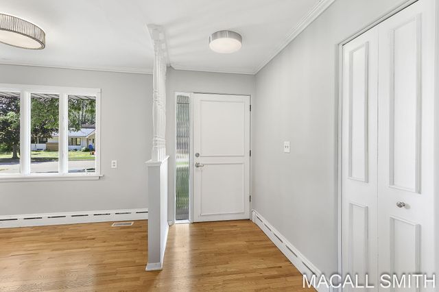 339 Wildwood Drive, Holland City, MI 49423