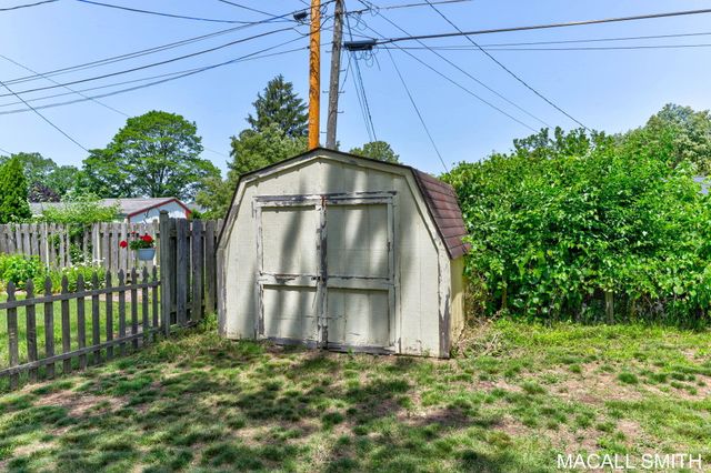 339 Wildwood Drive, Holland City, MI 49423