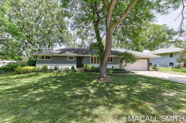 339 Wildwood Drive, Holland City, MI 49423
