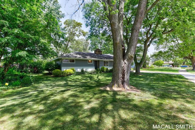 339 Wildwood Drive, Holland City, MI 49423