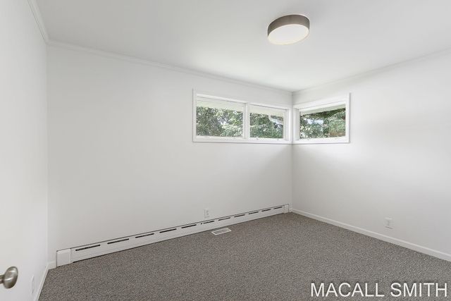 339 Wildwood Drive, Holland City, MI 49423