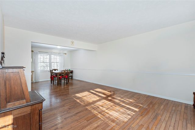 8730 Lake In The Woods Trail, Chagrin Falls, OH 44023