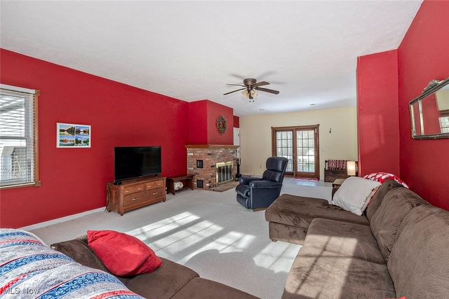 8730 Lake In The Woods Trail, Chagrin Falls, OH 44023