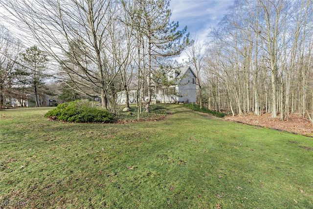 8730 Lake In The Woods Trail, Chagrin Falls, OH 44023