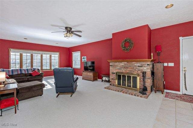 8730 Lake In The Woods Trail, Chagrin Falls, OH 44023