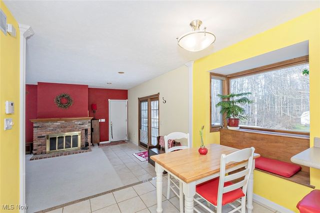 8730 Lake In The Woods Trail, Chagrin Falls, OH 44023