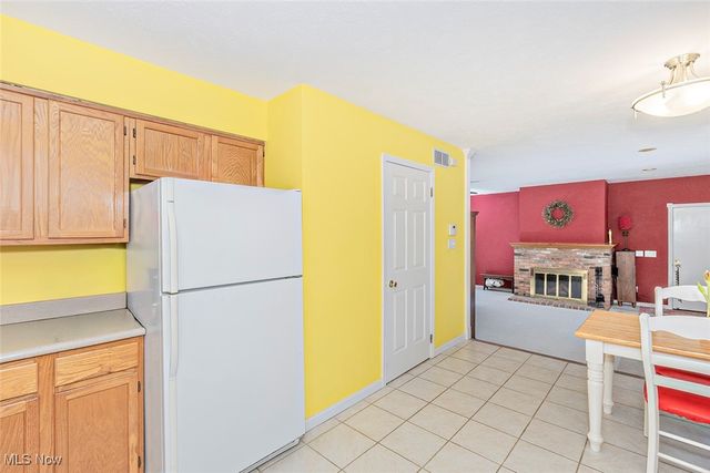 8730 Lake In The Woods Trail, Chagrin Falls, OH 44023