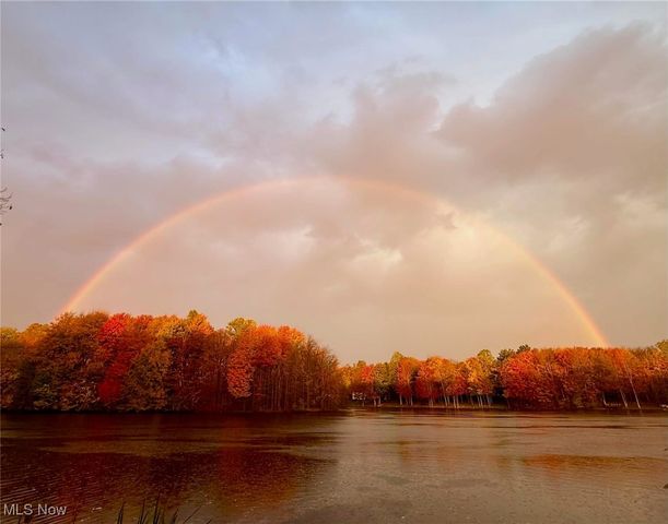 8730 Lake In The Woods Trail, Chagrin Falls, OH 44023