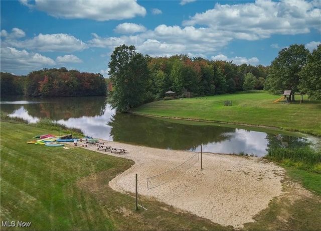 8730 Lake In The Woods Trail, Chagrin Falls, OH 44023