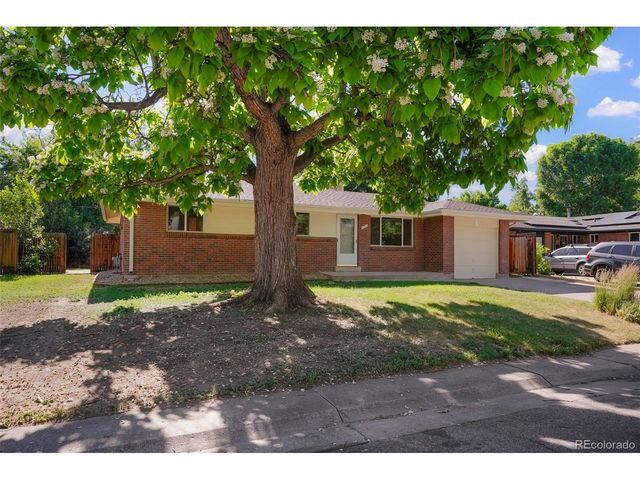 6023 Holland St, Arvada, CO 80004