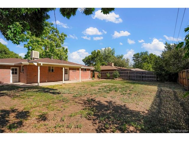 6023 Holland St, Arvada, CO 80004