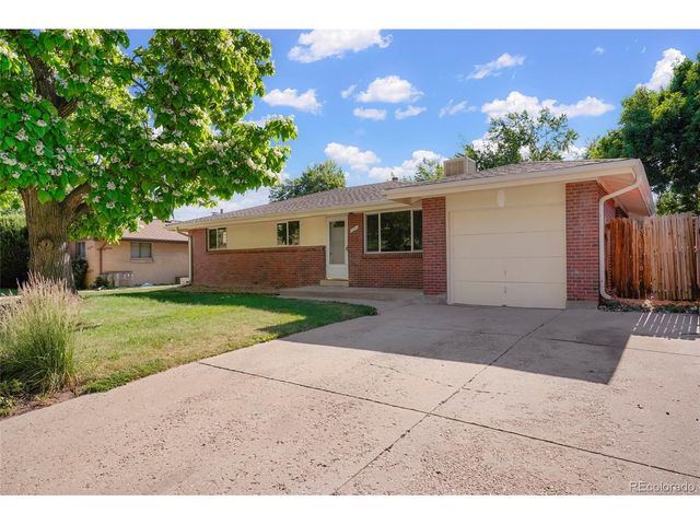 6023 Holland St, Arvada, CO 80004
