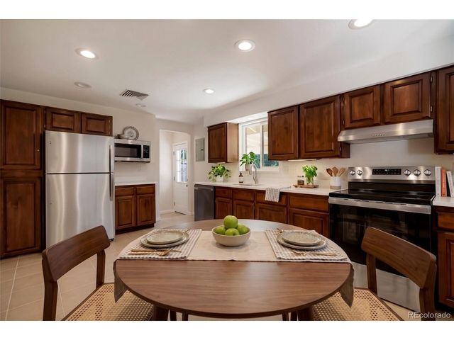 6023 Holland St, Arvada, CO 80004