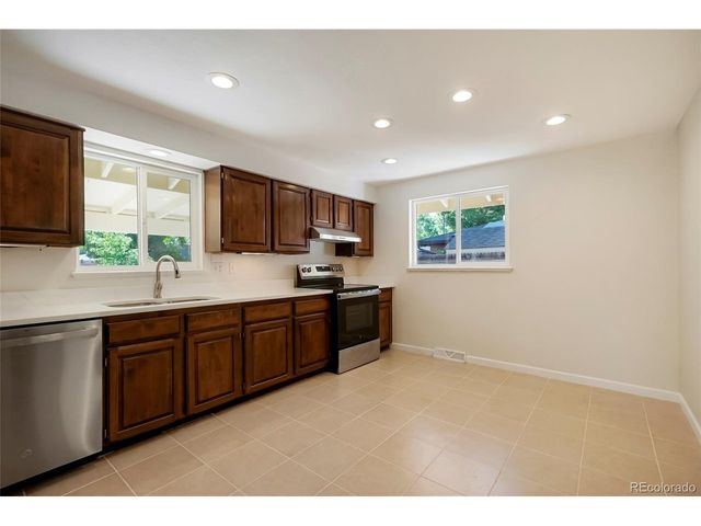 6023 Holland St, Arvada, CO 80004