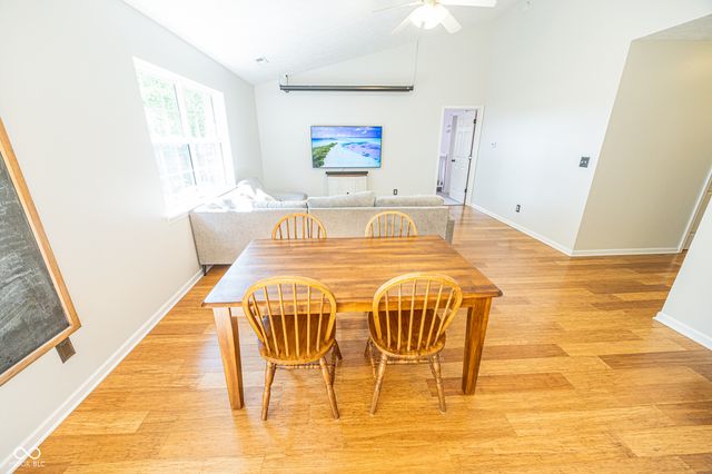 611 Clydesdale Lane, Bargersville, IN 46106