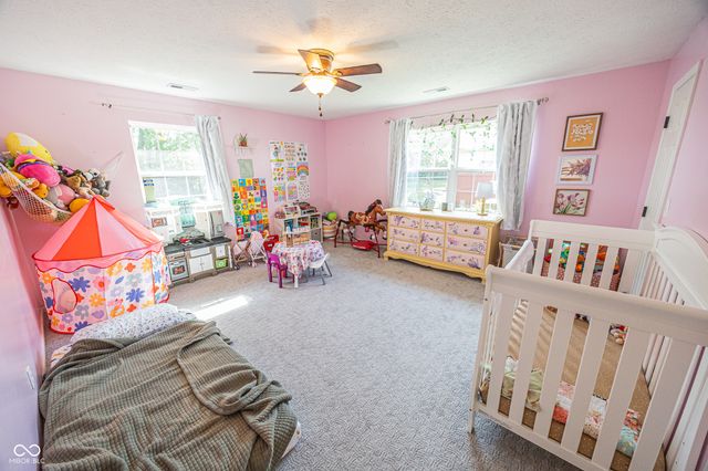 611 Clydesdale Lane, Bargersville, IN 46106