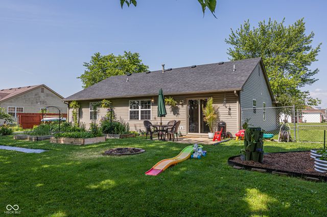 611 Clydesdale Lane, Bargersville, IN 46106