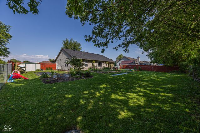 611 Clydesdale Lane, Bargersville, IN 46106