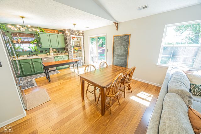 611 Clydesdale Lane, Bargersville, IN 46106
