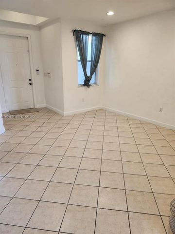 11425 NW 76th Terrace, Doral, FL 33178