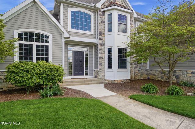 5853 Green Ivy Lane, Monclova, OH 43542