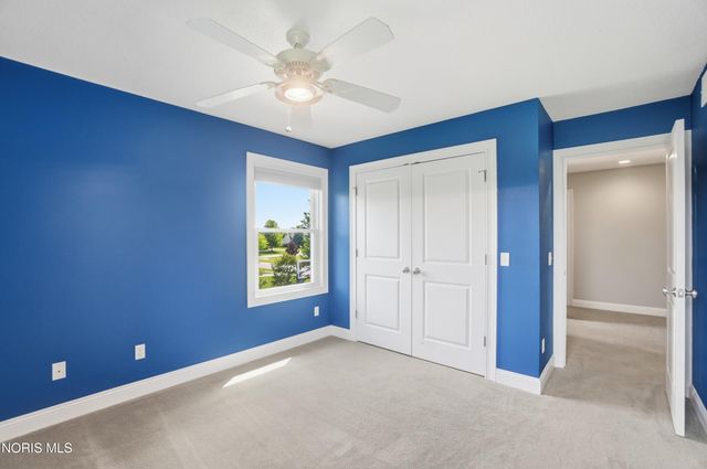 5853 Green Ivy Lane, Monclova, OH 43542