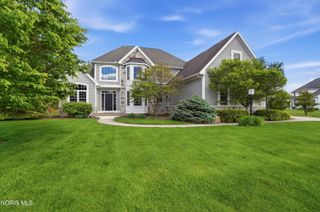 5853 Green Ivy Lane, Monclova, OH 43542