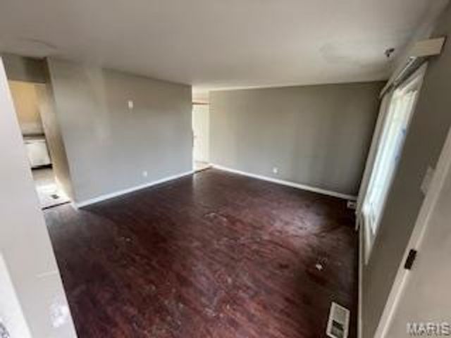 1208 Bellabrook Drive, St Louis, MO 63137