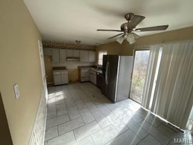 1208 Bellabrook Drive, St Louis, MO 63137