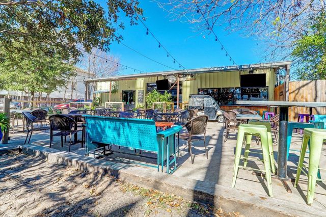 5949 Kiam Street B, Houston, TX 77007
