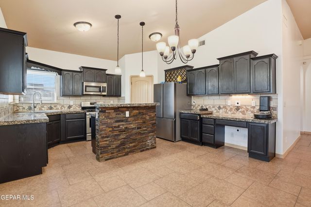 14216 Honey Point Drive, El Paso, TX 79938