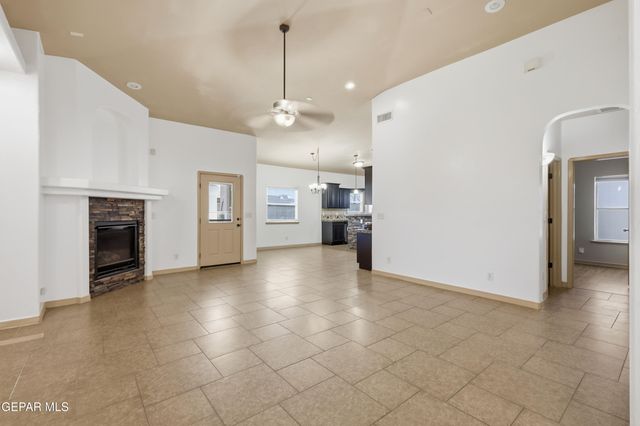 14216 Honey Point Drive, El Paso, TX 79938