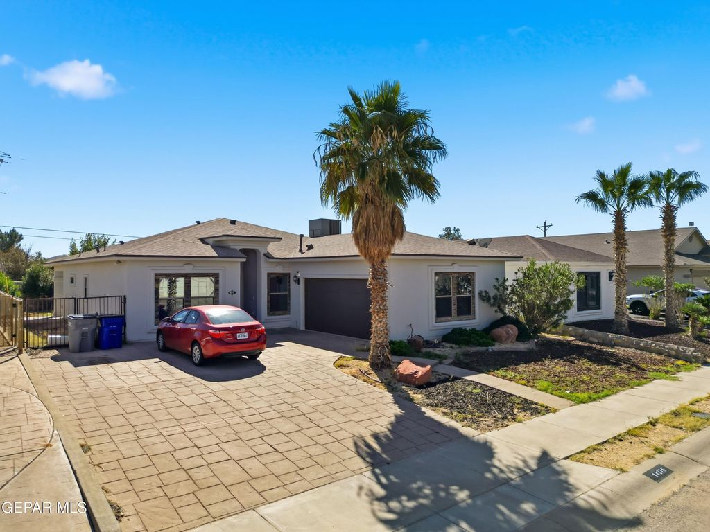 14216 Honey Point Drive, El Paso, TX 79938