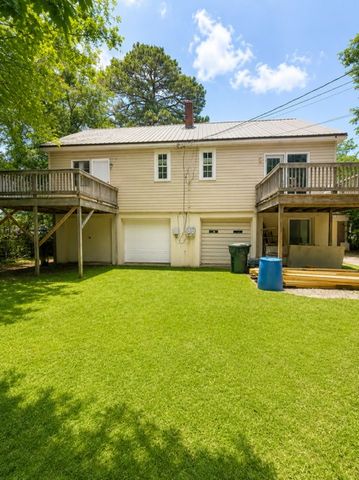 912 S Oates St., Dothan, AL 36301