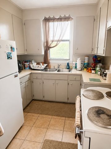 912 S Oates St., Dothan, AL 36301