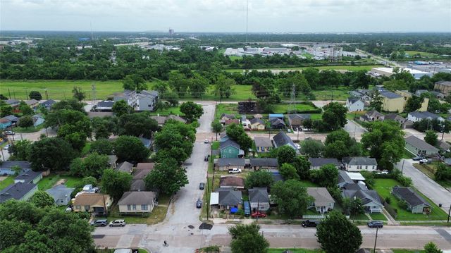 5017 Terry Street, Houston, TX 77009