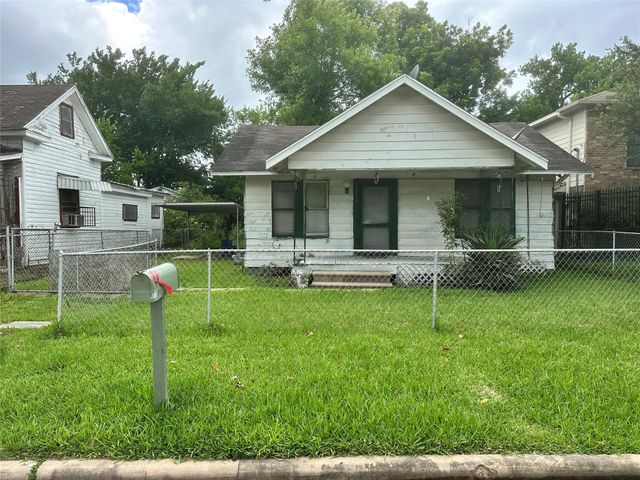 5017 Terry Street, Houston, TX 77009