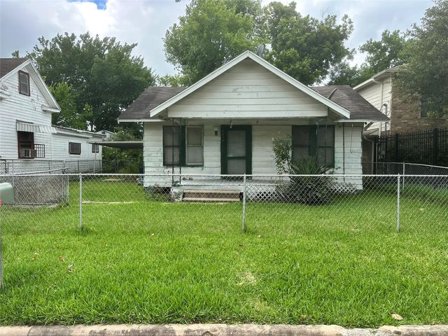 5017 Terry Street, Houston, TX 77009