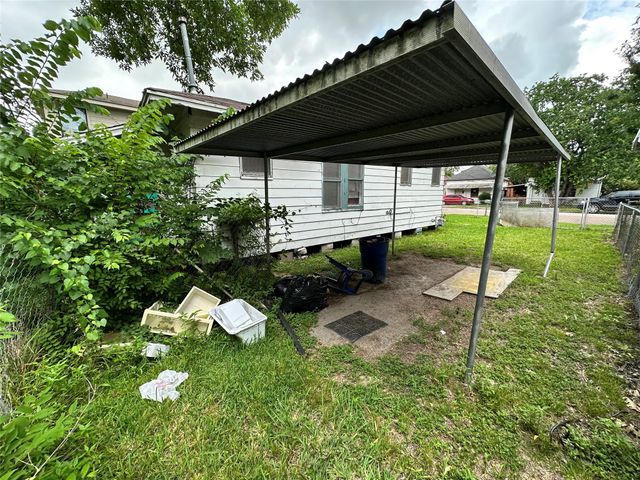 5017 Terry Street, Houston, TX 77009