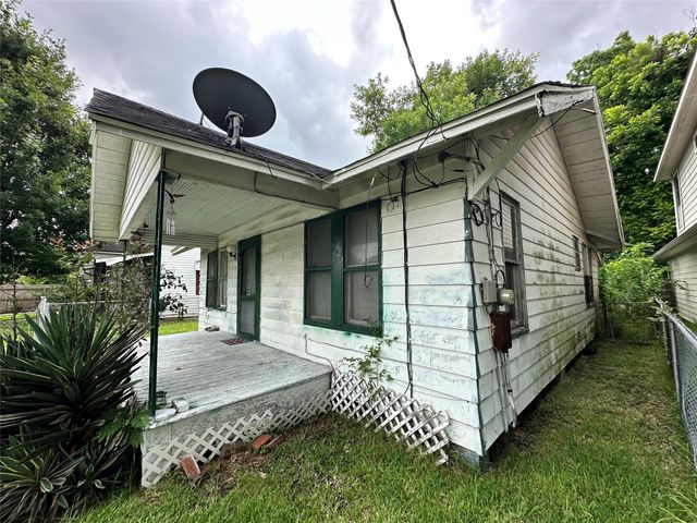 5017 Terry Street, Houston, TX 77009