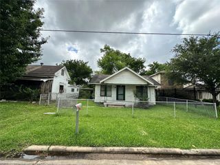 5017 Terry Street, Houston, TX 77009