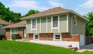 2977 IVA Drive, Independence, MO 64057