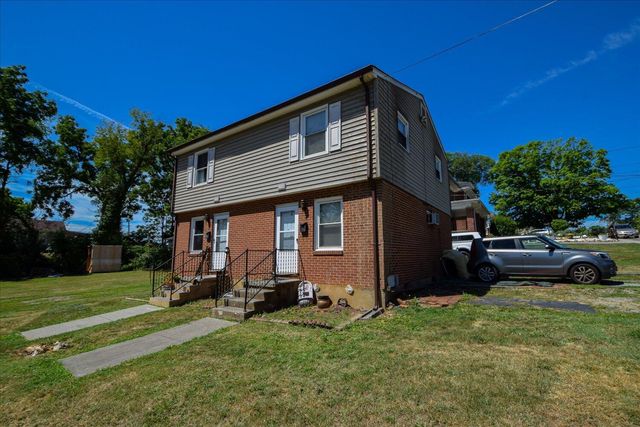 2020, 2022 Courtland RD NE, Roanoke, VA 24012